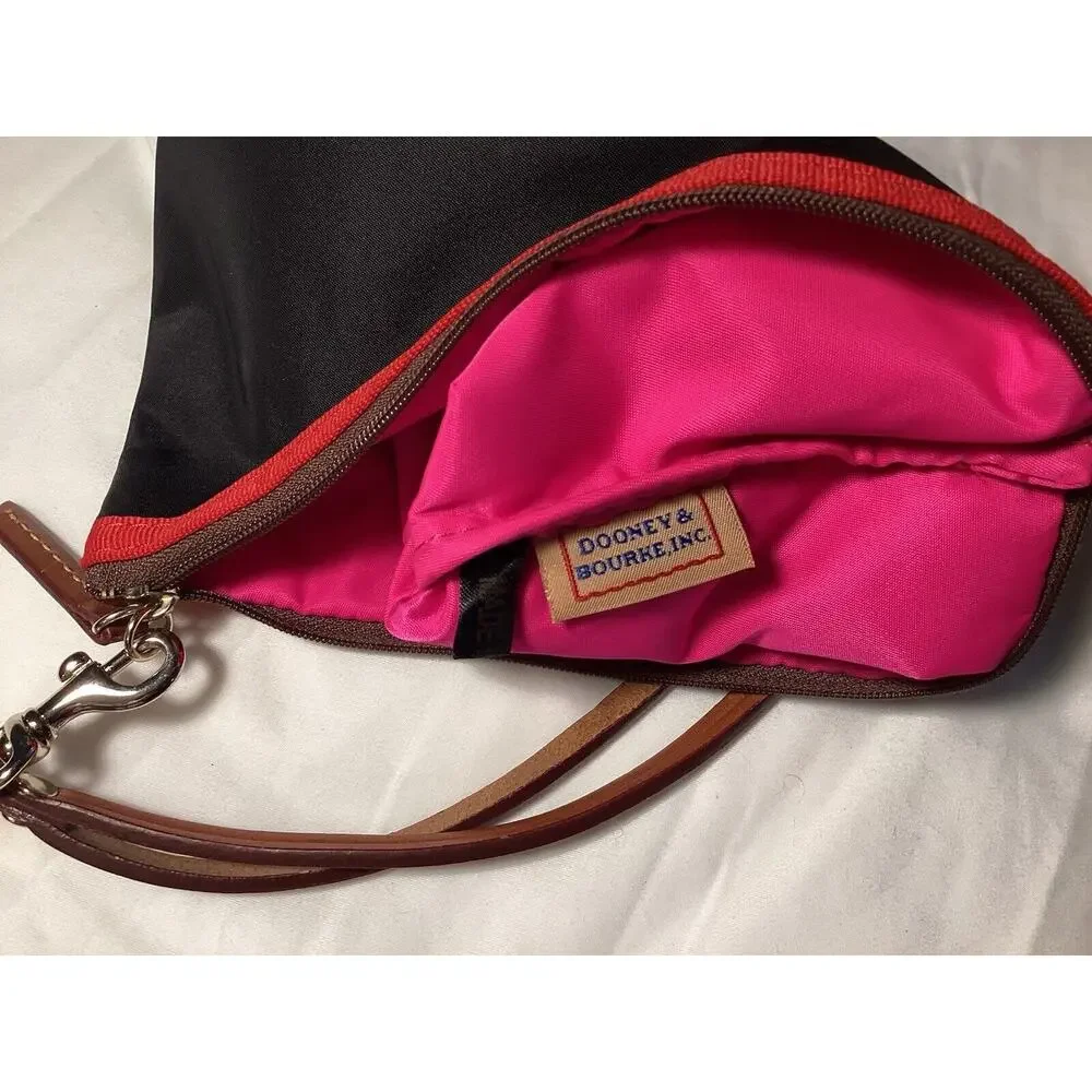 Dooney & Bourke Nylon Wrislet Black/Purple Leather strap Medium‎